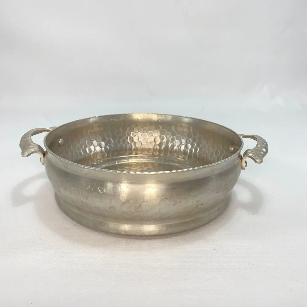 Vtg Everlast Forged Hammered Aluminum Casserole Holder Double Handles 8